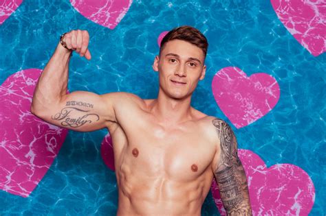 fynn love island instagram